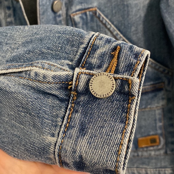 Roxy Denim jean jacket NWOT sz s - Picture 5 of 8